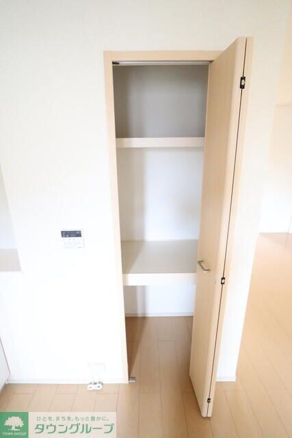 レジェンド１３の物件内観写真