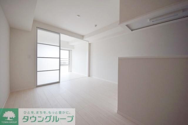 コスモグランス東日暮里の物件内観写真