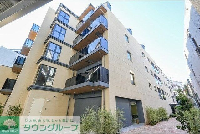 コンフォリア・リヴ文京護国寺の物件外観写真