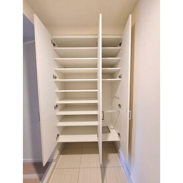 ＣＡＶＡＮＡ新宿夏目坂の物件内観写真