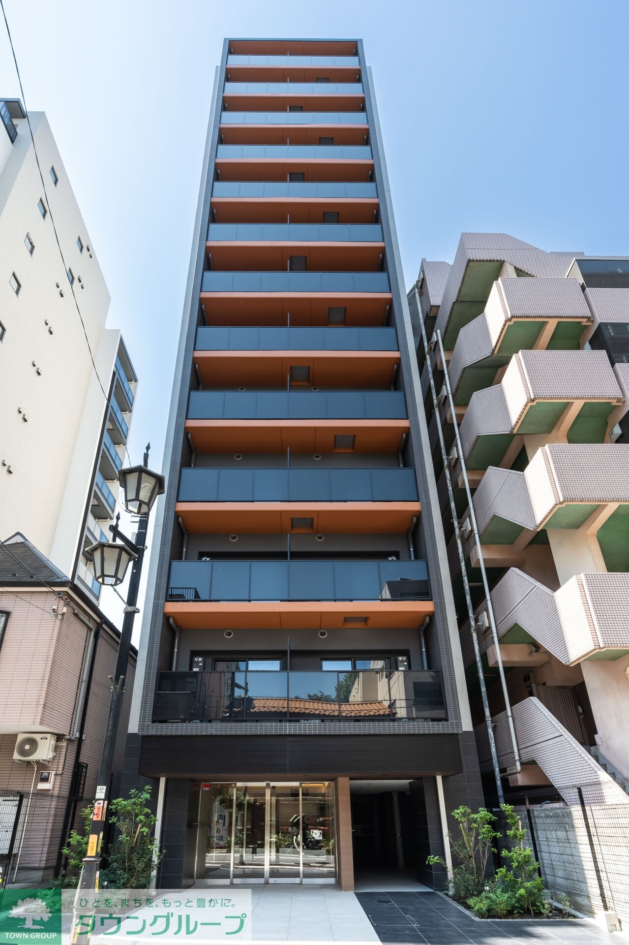 コンフォリア・リヴ北新宿の物件外観写真