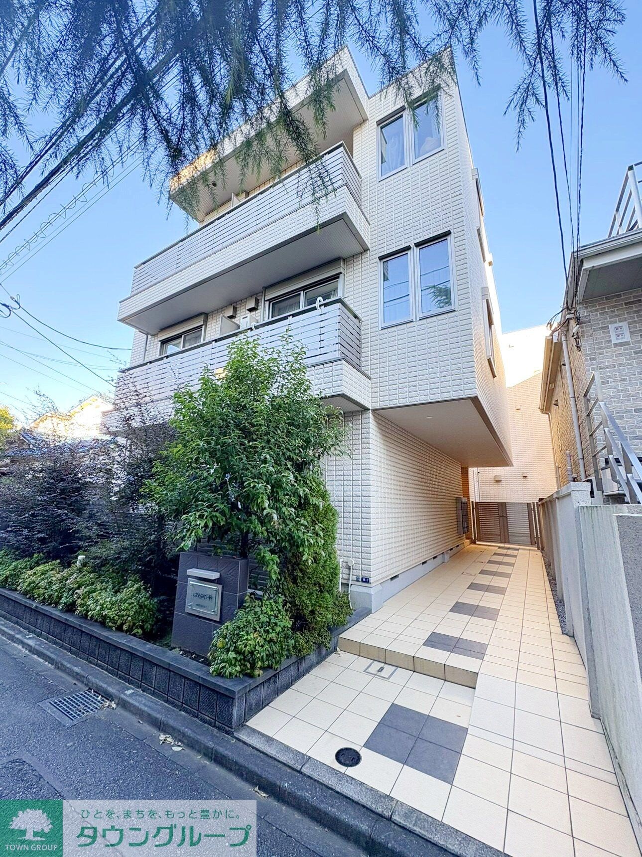 クレスト峯の物件外観写真