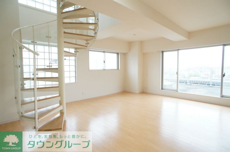 エスティメゾン北新宿の物件内観写真