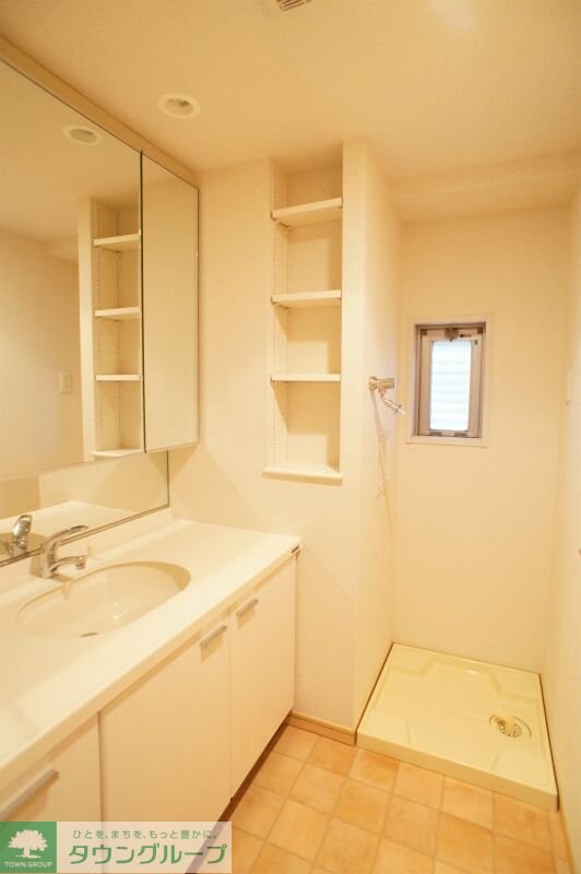 エスティメゾン北新宿の物件内観写真