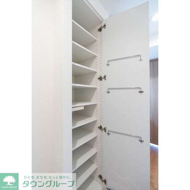 コンフォリア・リヴ新中野ＳＯＵＴＨの物件内観写真