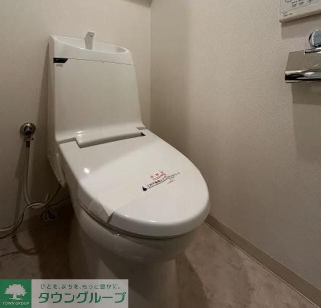 コスモリード新宿余丁町の物件内観写真