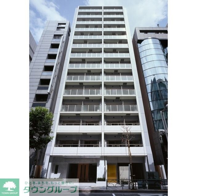 コンフォリア新宿御苑Iの物件外観写真