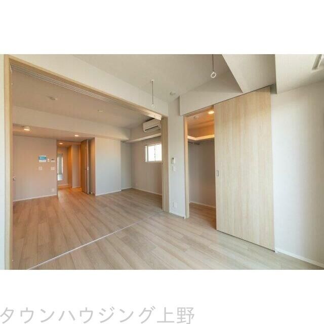 プラウドフラット上野松が谷の物件内観写真