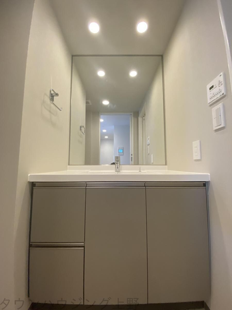 コスモグラシア浅草の物件内観写真