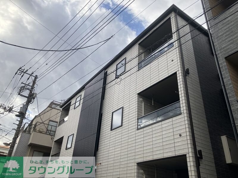 ＬＵＬＵ西尾久の物件外観写真