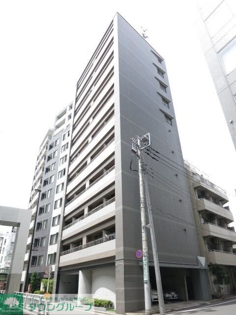 アブレスト西日暮里の物件外観写真