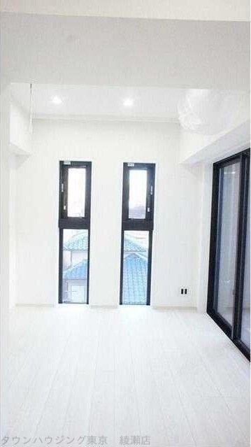 グランカーサ綾瀬の物件内観写真