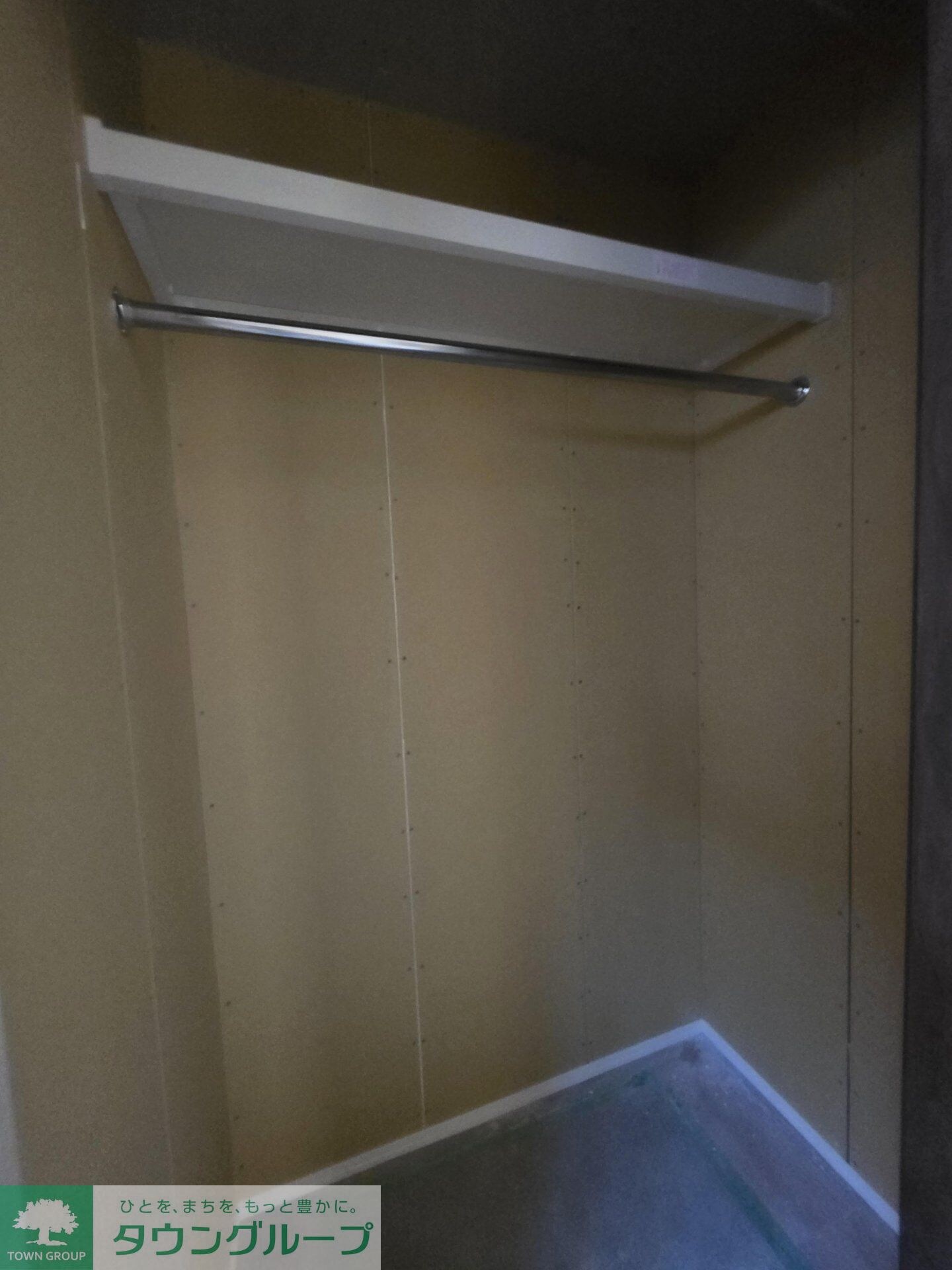 セレスティア西綾瀬の物件内観写真