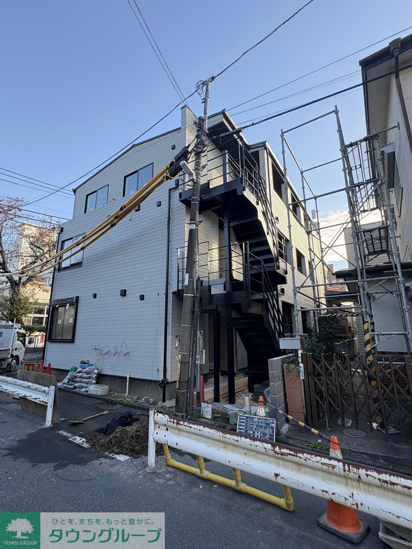 エクセラン竹ノ塚の物件外観写真