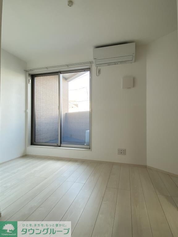 ＬＡＵＲＥＬ西新井栄町の物件内観写真