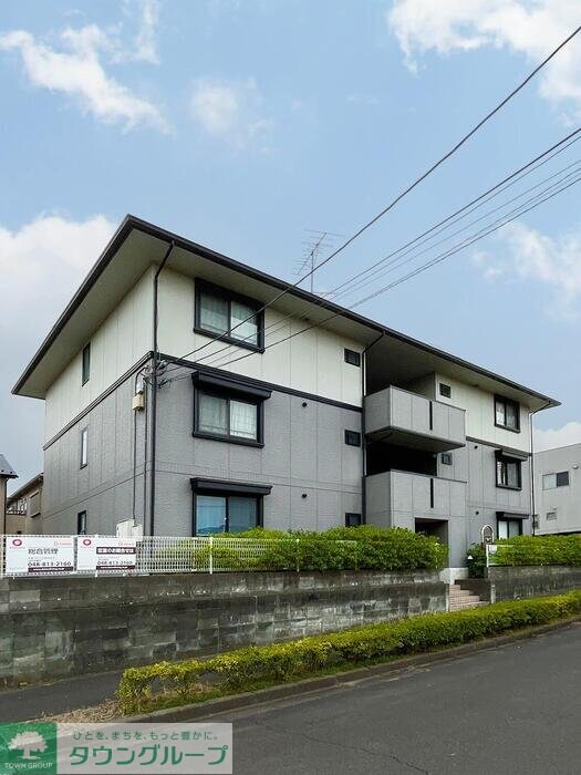 ハイカムール駒形の物件外観写真