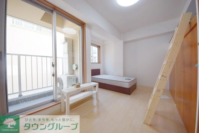 クリスタルガーデンの物件内観写真