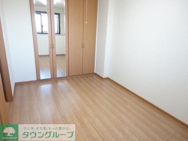 ＴＩＡＲＡ（ティアラ）の物件内観写真