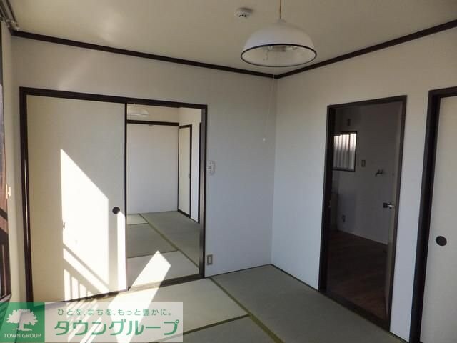 石川ハイツの物件内観写真