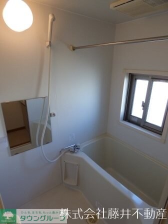 タウンコートワラビの物件内観写真