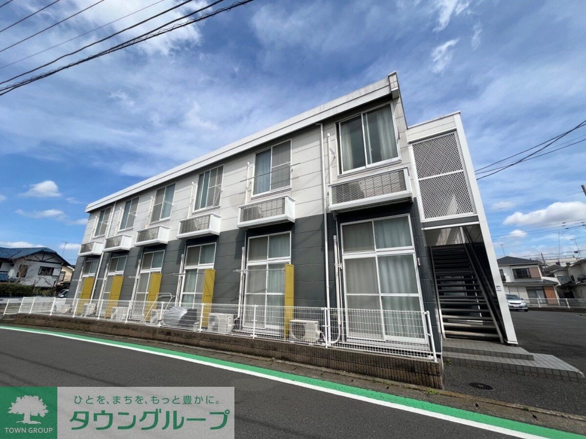 レオパレスアンジェリークIIIの物件外観写真