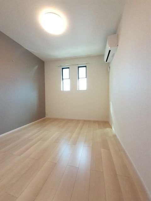 エレガンス田名Ｂの物件内観写真