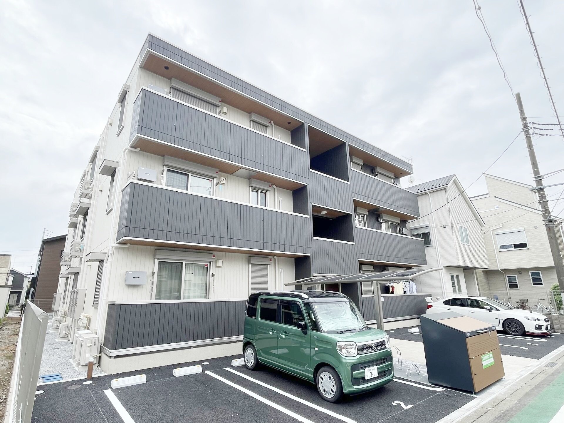 サフィールの物件外観写真