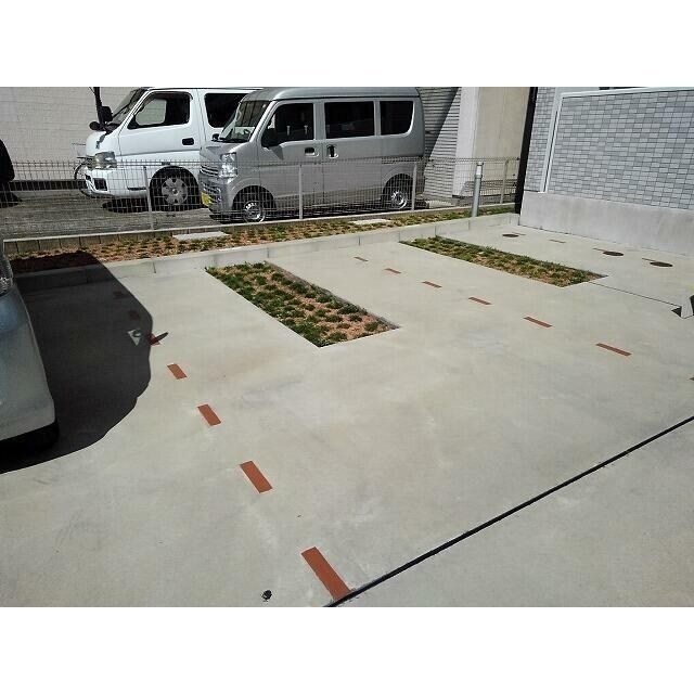 ノイグランツＤの物件内観写真