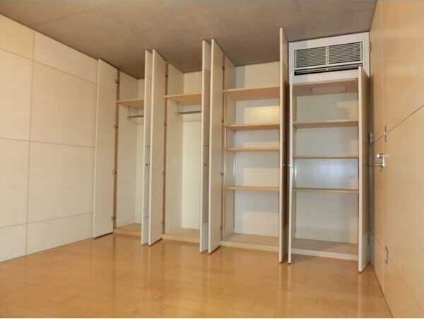 ＶＩＳＣＯＮＴＩ覚王山の物件内観写真