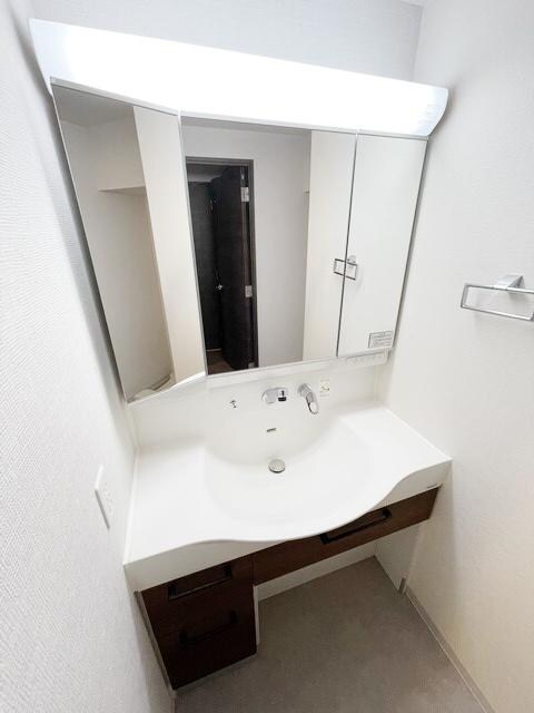 ロイジェント日吉の物件内観写真