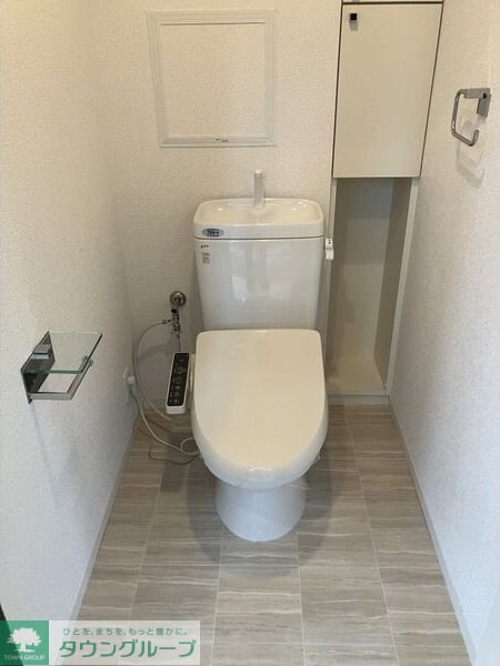 アーデン泉プレミアの物件内観写真