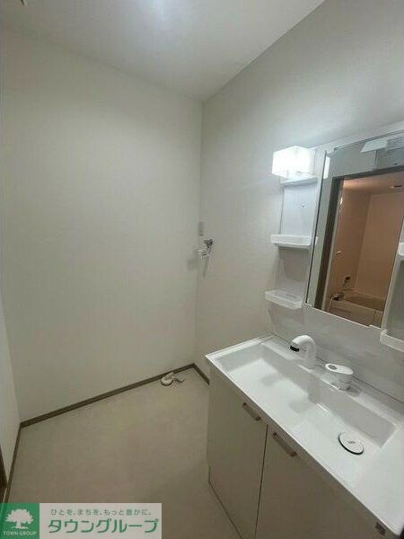 コンフォール鳴浜の物件内観写真