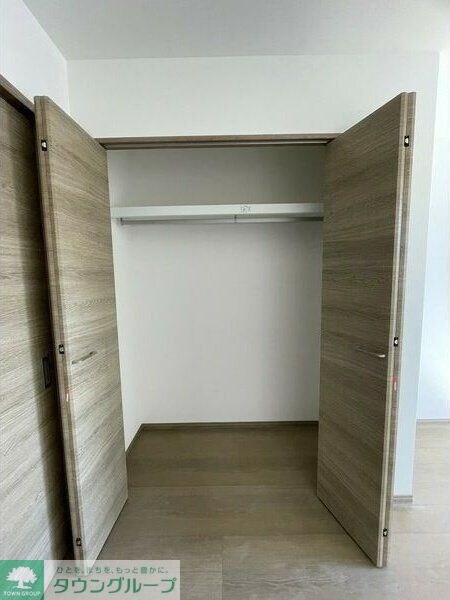 コンフォール鳴浜の物件内観写真