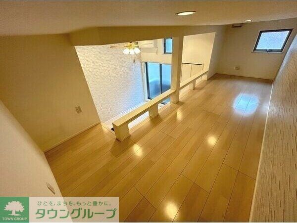 ロイヤルクレスト八熊の物件内観写真