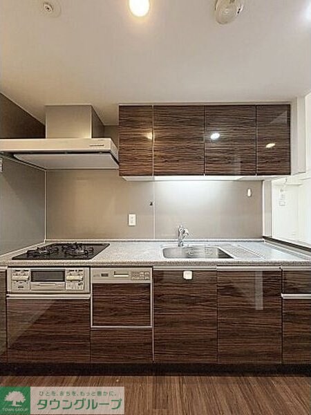 プレシアスコート東山元町テラスA棟　506号室の物件内観写真