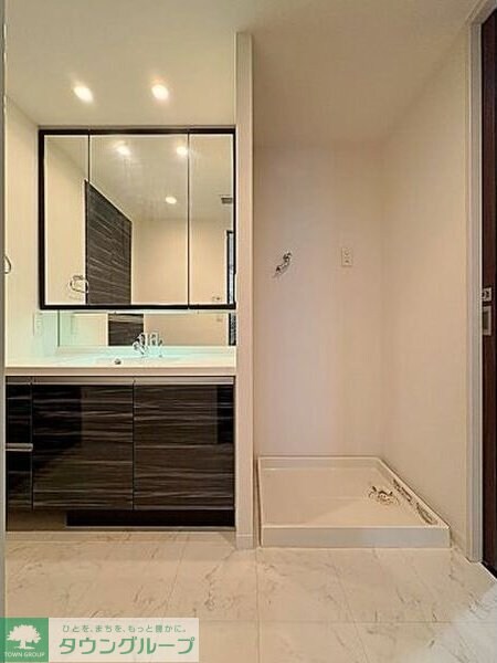 プレシアスコート東山元町テラスA棟　506号室の物件内観写真