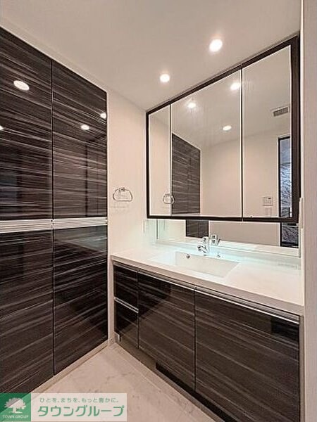 プレシアスコート東山元町テラスA棟　506号室の物件内観写真