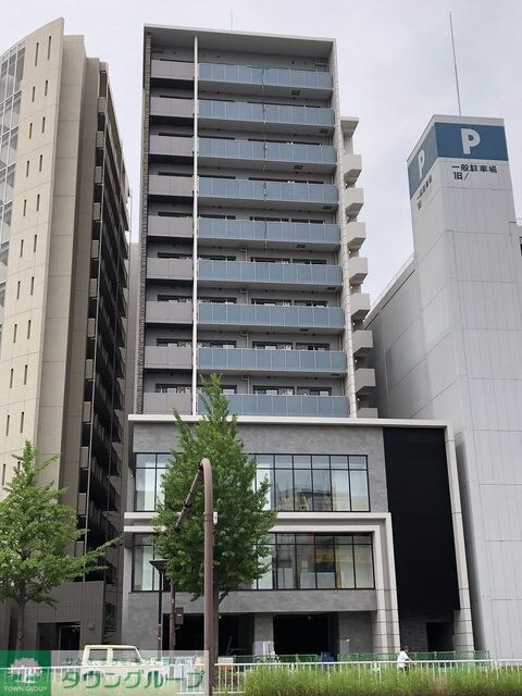 ＧＲＡＮＤ　ＥＳＰＯＩＲ　車道の物件外観写真