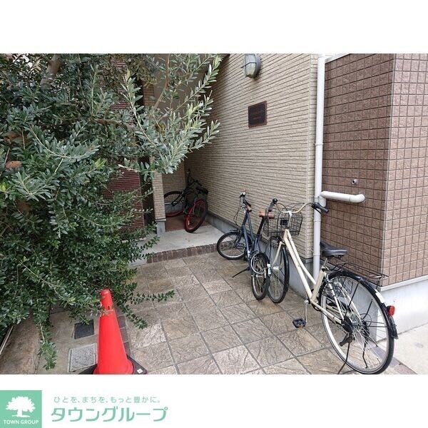 クリスタルガーデンの物件内観写真