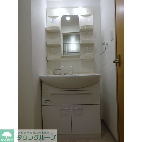 ロイヤルヘリテージの物件内観写真