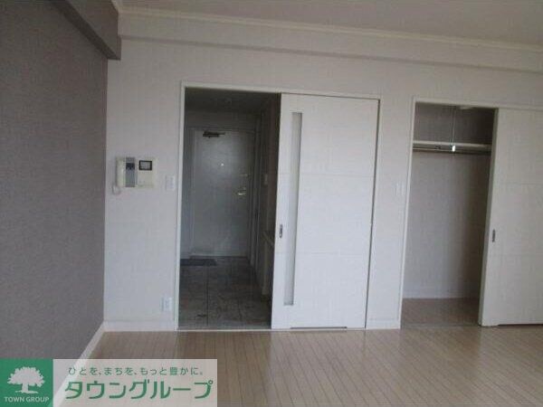 リバーフロントレジデンスの物件内観写真