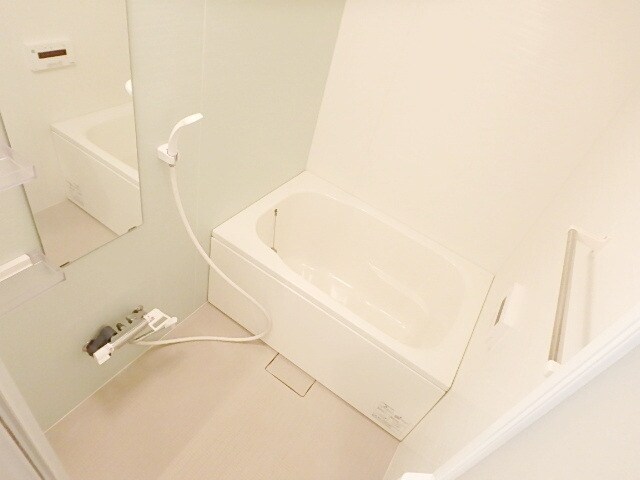 ＡＶＥＮＩＲ渋谷本町の物件内観写真