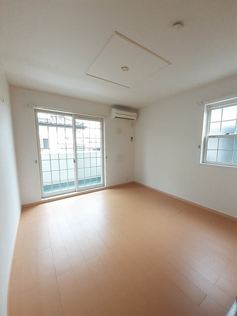 シャトレ・ルミエールの物件内観写真