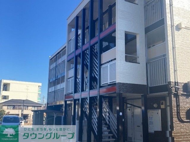 レオパレスメイプルヒルズの物件外観写真