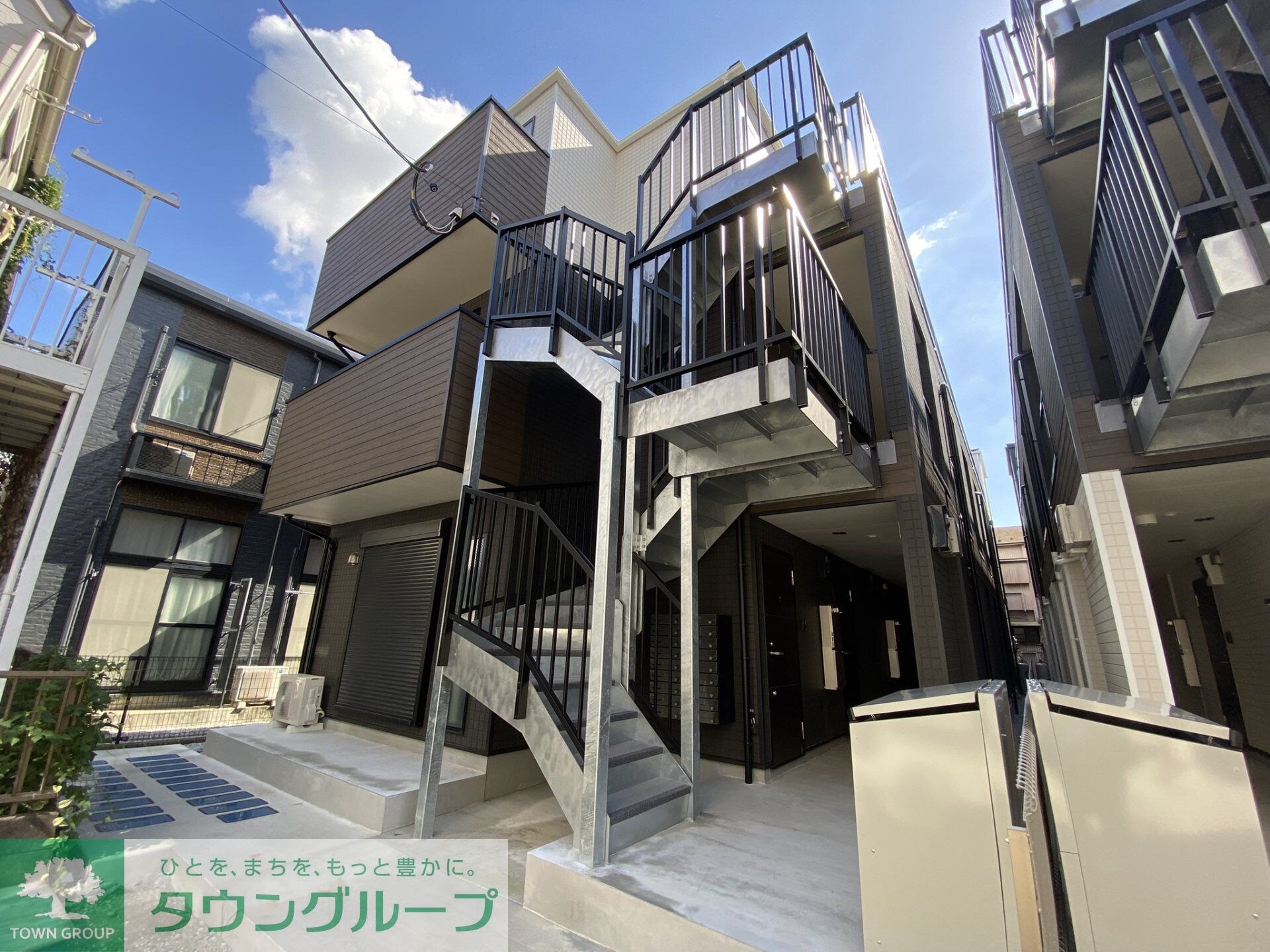 ピカード川崎Side　A棟の物件外観写真