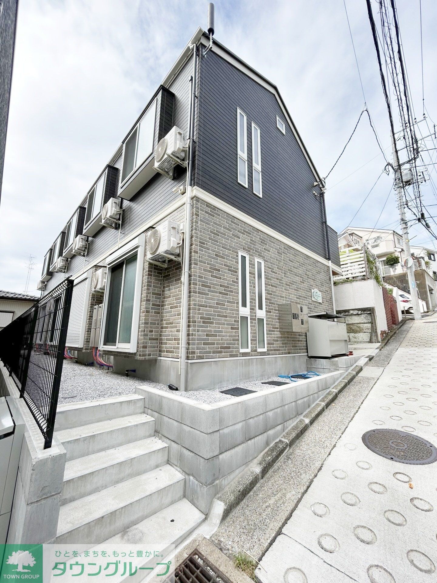 アザーレ・クオン日吉の物件外観写真