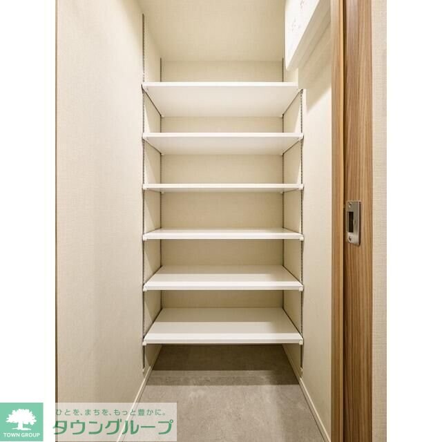 コンフォリア・リヴ西大島ＳＯＵＴＨの物件内観写真