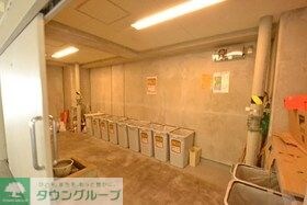 パロスコートの物件内観写真