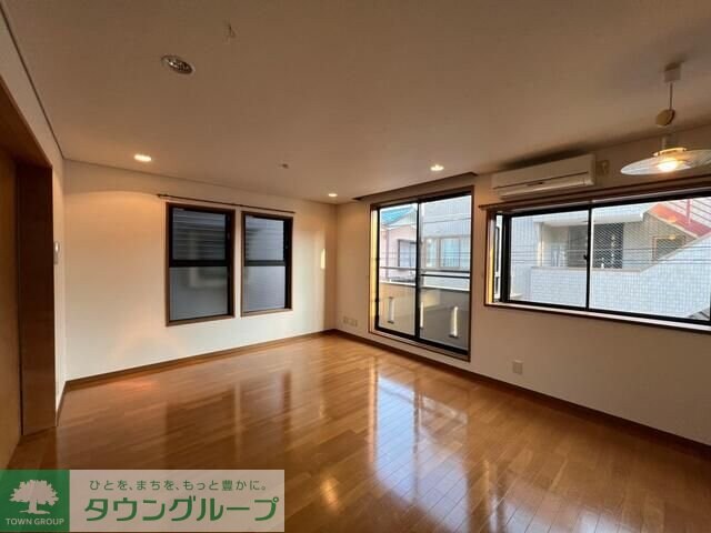 望月貸家の物件内観写真