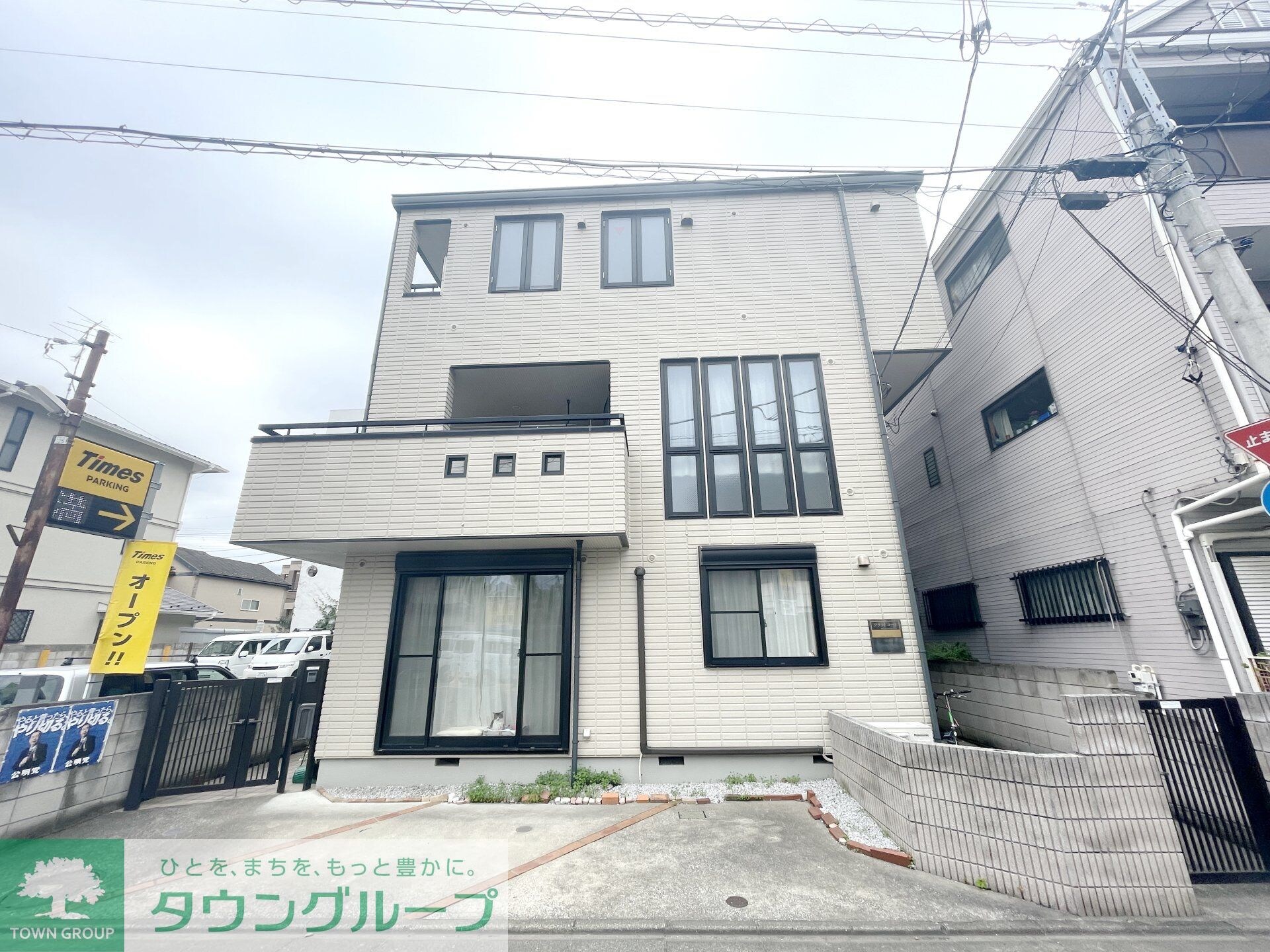 フラットコートの物件外観写真